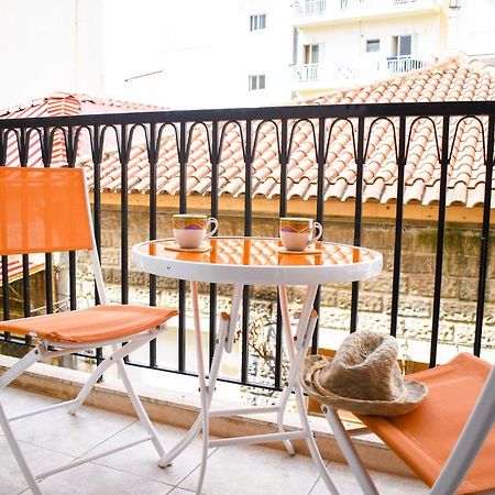 Erika'S Oasis - Stylish Gem Inthe Heart Of History Apartamento Calamata Exterior foto