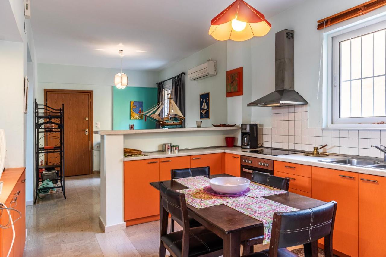 Erika'S Oasis - Stylish Gem Inthe Heart Of History Apartamento Calamata Exterior foto