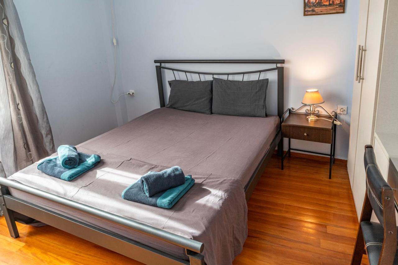 Erika'S Oasis - Stylish Gem Inthe Heart Of History Apartamento Calamata Exterior foto